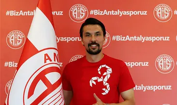 Alperen Uysal, Antalyaspor’da!