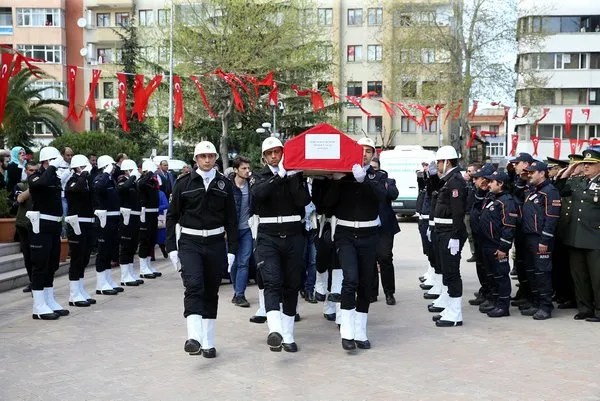Şehit polis memuru Mehmet Ayan son yolculuğuna uğurlandı