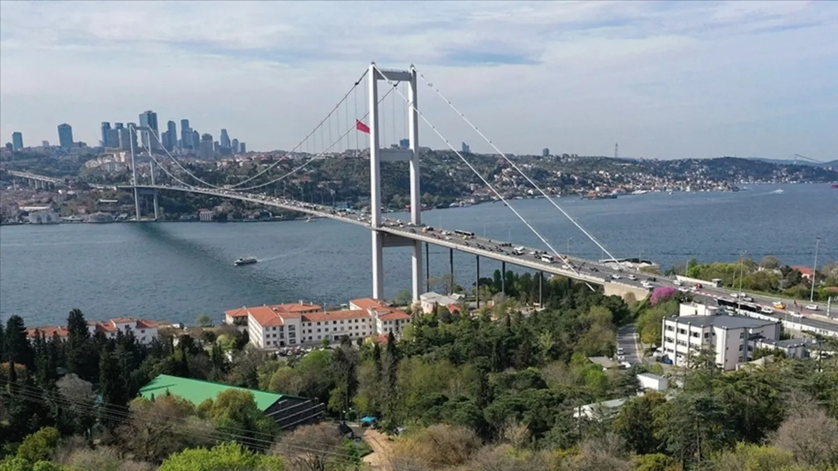 SON DAKİKA: İstanbul Boğazı gemi trafiğine açıldı SON DAKİKA: İstanbul Boğazı gemi trafiğine açıldı