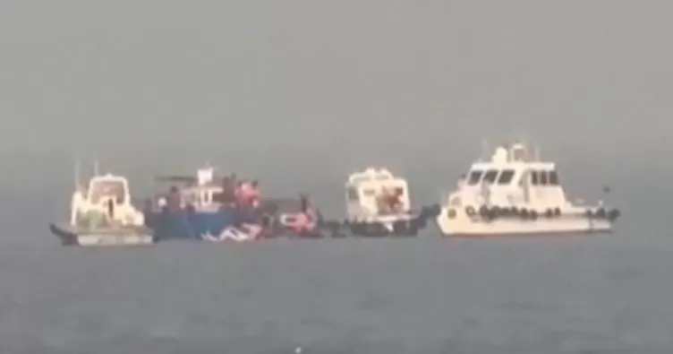 Hindistan’da facia deniz kazası: Donanma gemisi sivil ulaşım aracına çarptı