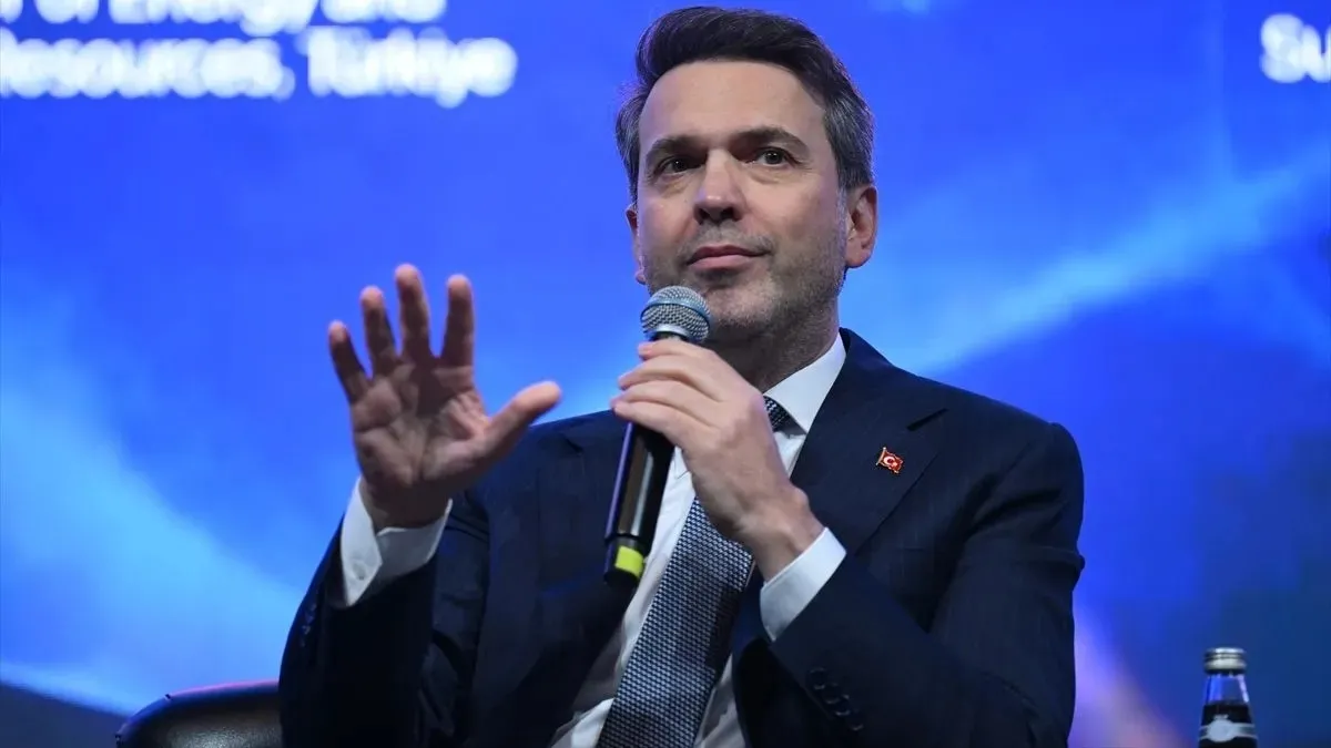 "3,5 milyar dolar Türkiye’nin cebinde kalacak" Bakan Bayraktar Türkiye için oyun değiştirici hamleyi açıkladı haber görseli