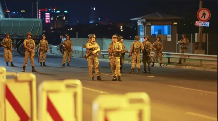 SON DAKİKA | Darbenin tetikçisi FETÖ ayarlı medya! Kumpasın şifreleri: Montaj ve manipülasyon