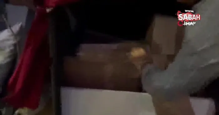 Yolcu otobüsünün bagajında 50 koli makaron ele geçirildi | Video