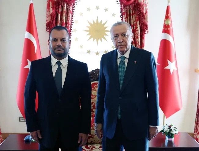 baskan-recep-tayyip-erdogan-4-buyuk-kulubun-baskanlari-ile-bir-araya-geldi-1788616089386.jpg Başkan Recep Tayyip Erdoğan 4 büyük kulübün başkanları ile bir araya geldi