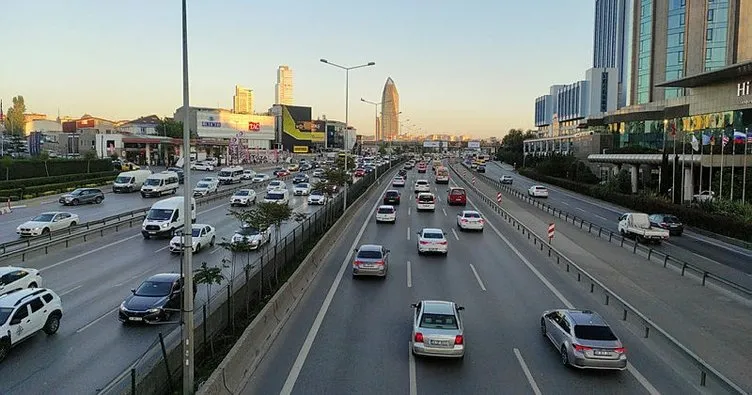 İstanbul’da trafik yoğunluğu yüzde 63’e ulaştı