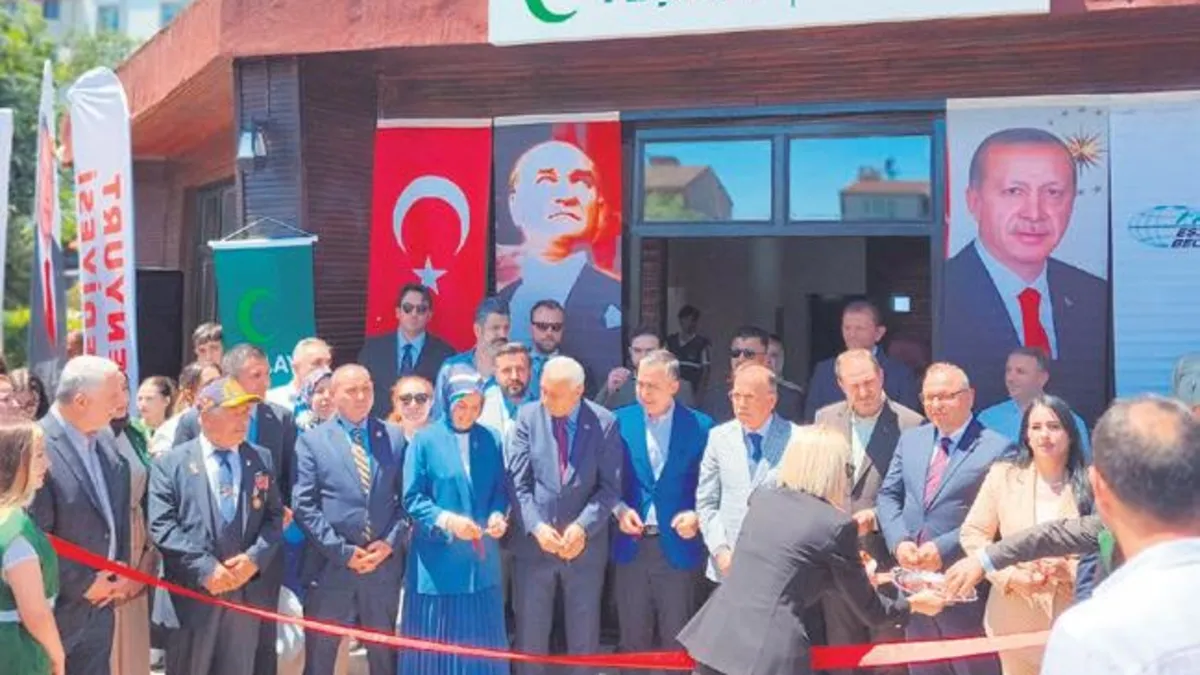 Yeşilay’dan Esenyurt’a gençlik merkezi