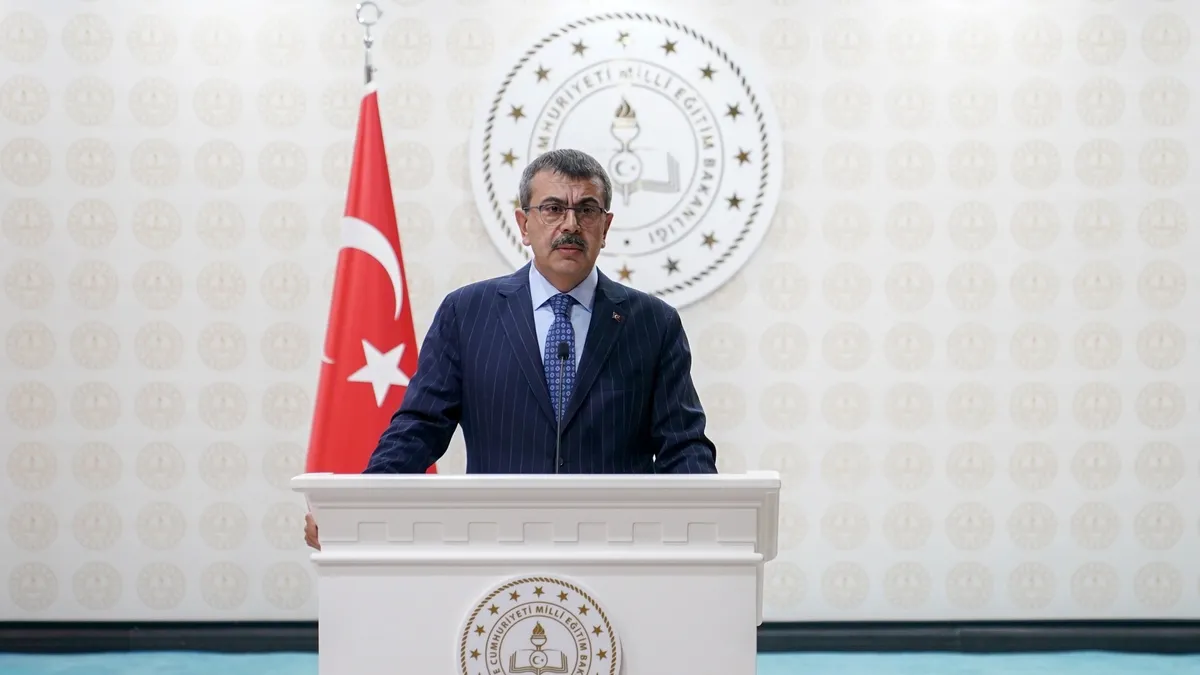 Bakan Tekin: Öğretmenlik meslek kanunu haftaya TBMM'ye gelecek Bakan Tekin: Öğretmenlik meslek kanunu haftaya TBMM'ye gelecek