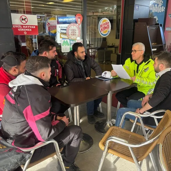 afyonda-motokuryelere-trafik-egitimi-verildi-1741696097552.jpg