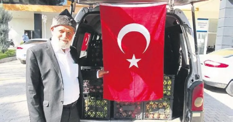 Elmacı dededen askerlere destek