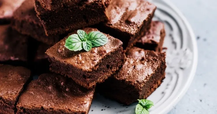 Browni tarifi Browni tarifi için gerekli malzemeler… Brownie ıslak