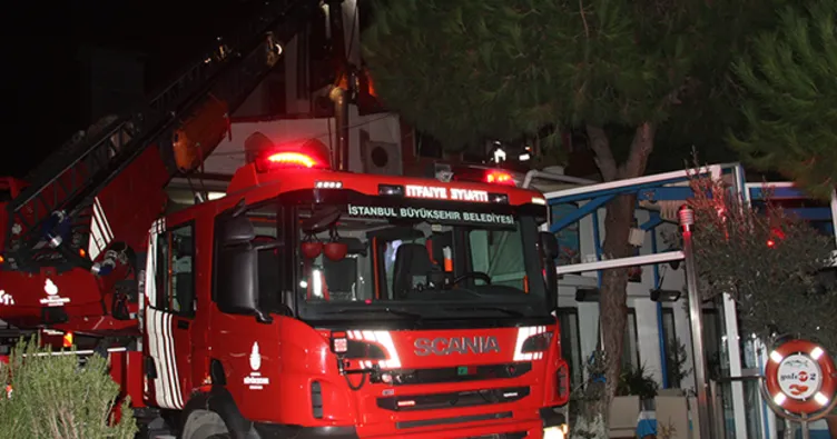 Bakırköy’de balık restoranı yandı
