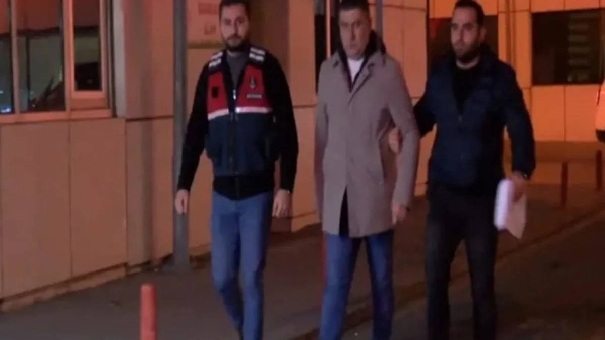 Dev mali operasyonda yeni gelişme! 32 şüpheli tutuklamaya sevk edildi Dev mali operasyonda yeni gelişme! 32 şüpheli tutuklamaya sevk edildi