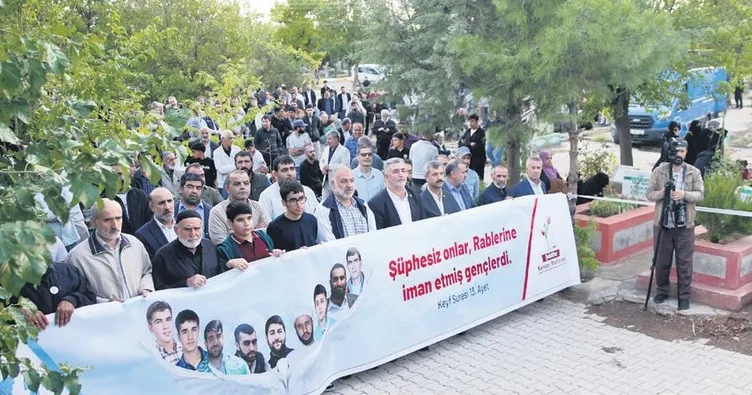 Yasın Börü mezarı başında anıldı