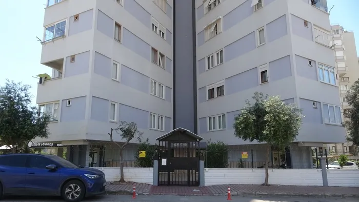 ikametine-yemek-nakliyeci-ambulans-cenaze-aracinin-gonderilip-500-bin-tl-talep-edilen-dijital-santaj-boyut-deg-1783337249209.jpg