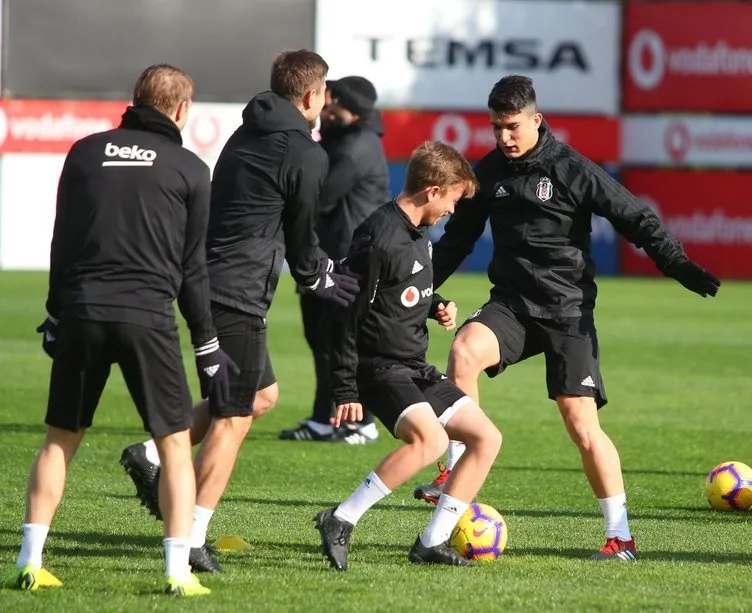 Beşiktaş’ta 7 genç A takımla idmana çıktı