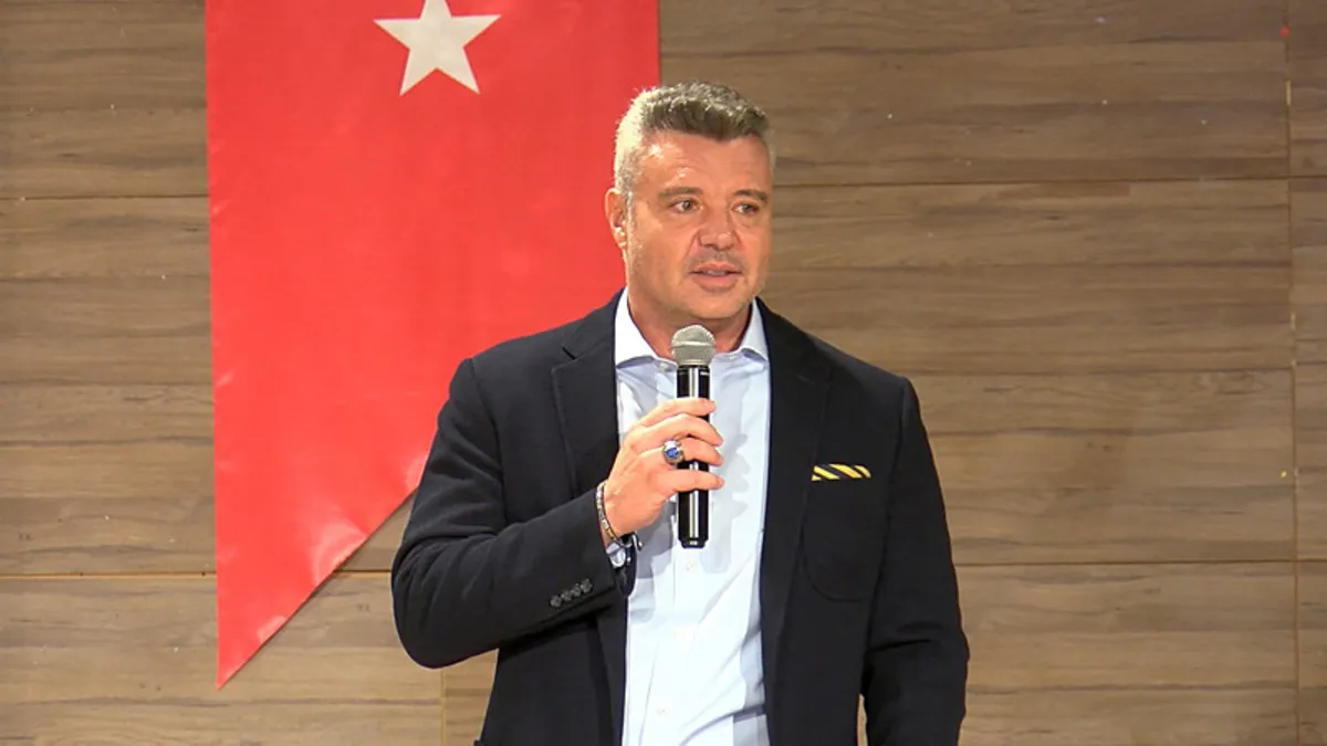 Sadettin Saran: “Sizden aldığımız moralle 3 puanla döneceğiz” Sadettin Saran: “Sizden aldığımız moralle 3 puanla döneceğiz”