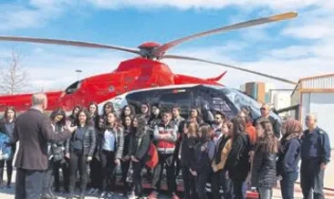 Kız öğrencilerin helikopter merakı