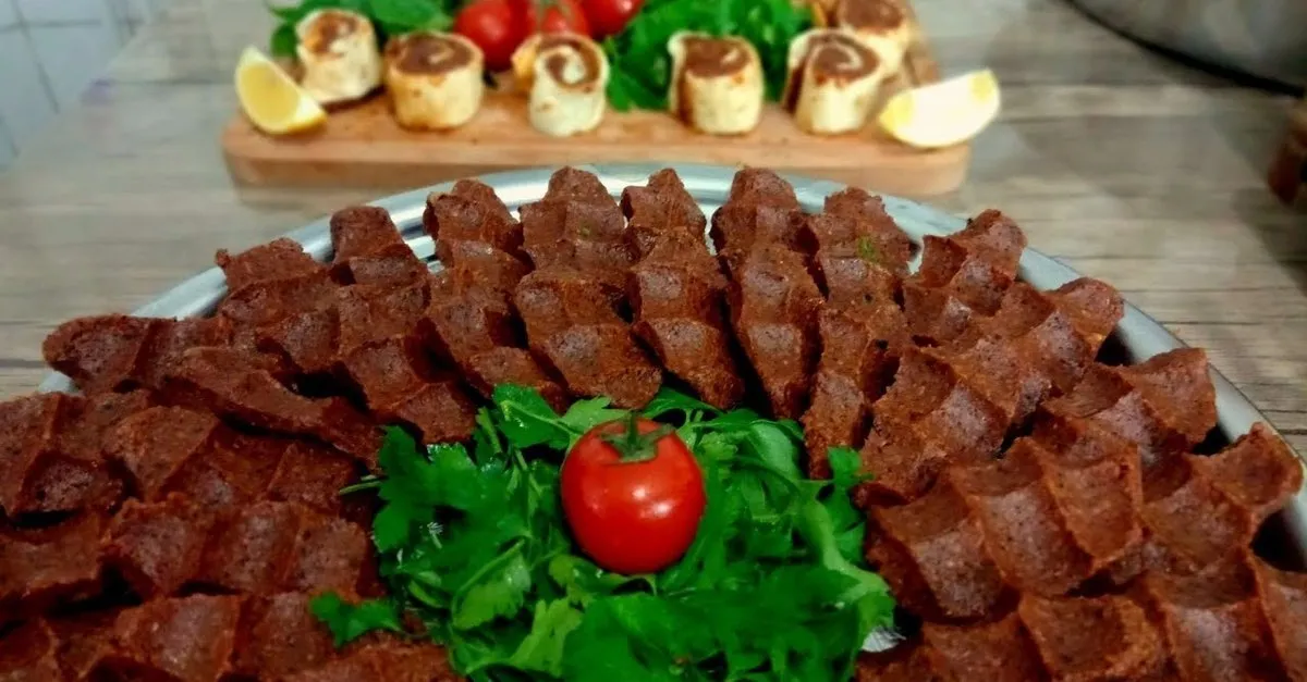 Az malzemeli çiğ köfte Az malzemeli çiğ köfte