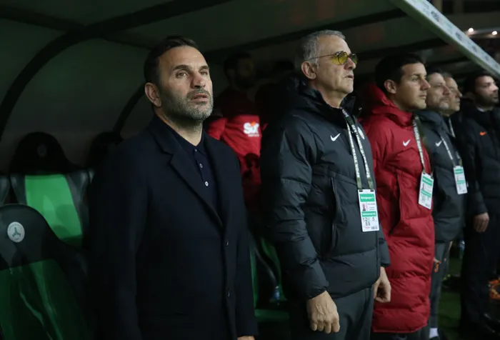 son-dakika-haberi-okan-buruktan-mac-sonu-transfer-sozleri-2-ayriligin-sinyallerini-verdi-1674935907227.jpg