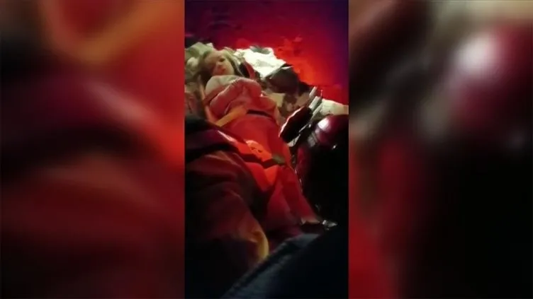 Kahramanmaraş deprem bölgesinde ağlatan anlar: 2 aylık bebek ölümünden parmağını emerek çıktı!