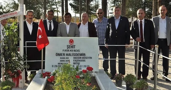 Konyaspor’dan Ömer Halisdemir’in mezarına ziyaret