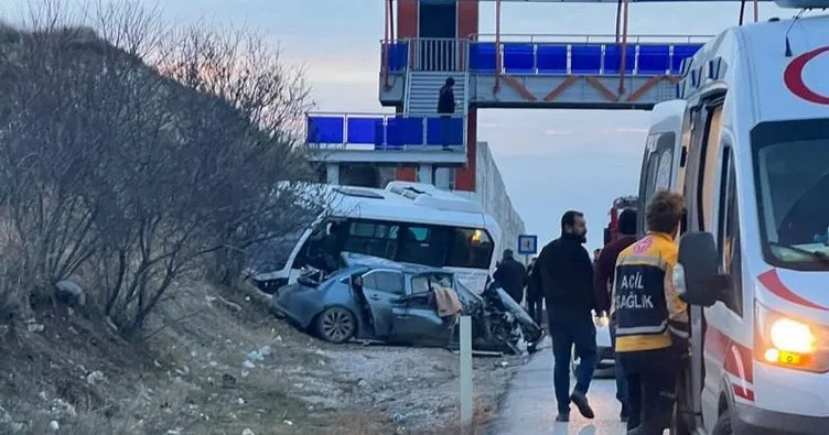 Ankara’da feci kaza! Otomobil, yolcu midibüsü ile çekiciye çarptı: Çok sayıda yaralı var