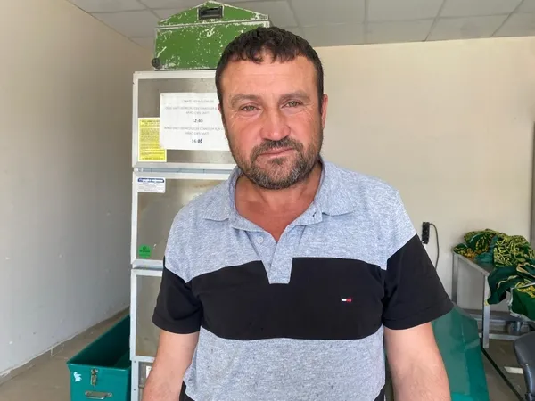 manisada-serinlemek-icin-girdigi-golette-hayatini-kaybetti-minik-ugurun-acili-babasi-feryat-etti-kiraz-yemek-i-1781787137350.jpg
