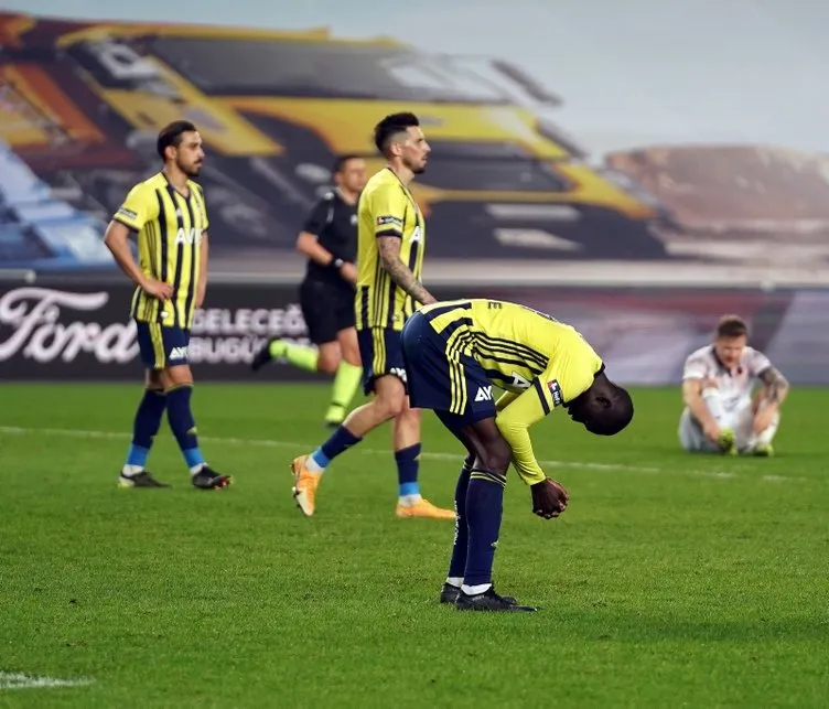 Son dakika: Fenerbahçe taraftarını çıldırtan tablo! Beşiktaş ve Galatasaray’dan fark yediler