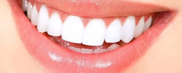 Diş eti büyümelerinde ilk adım ağız temizliği ve bakımı