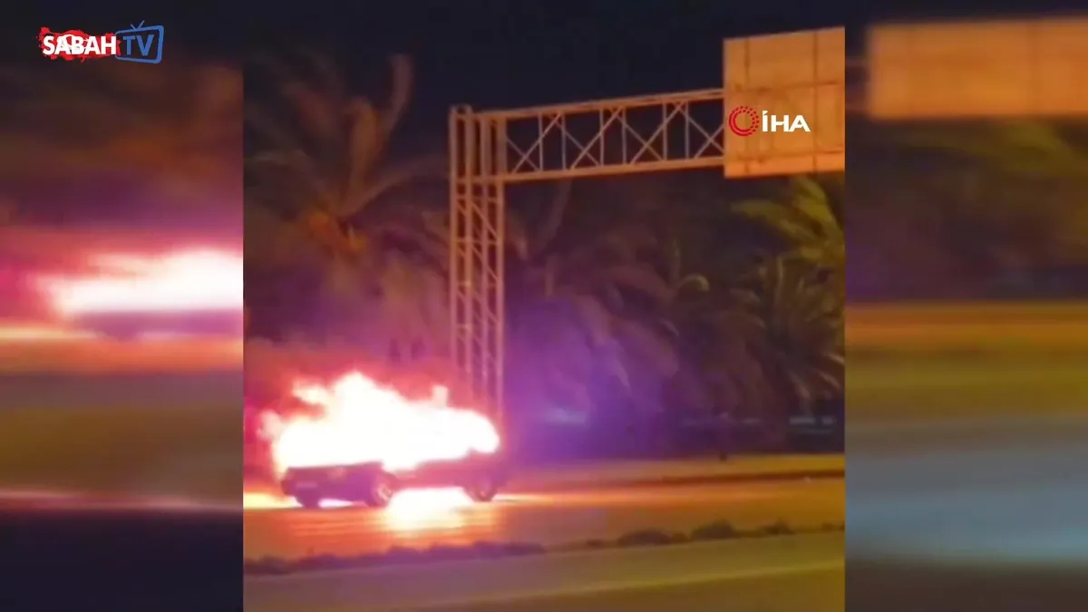 Kartal’da seyir halindeki araç alev alev yandı videosunu izle Kartal’da seyir halindeki araç alev alev yandı videosunu izle