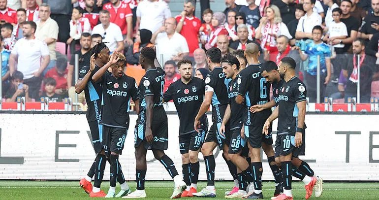 Trabzonspor, Samsun’da rekorlarla kazandı