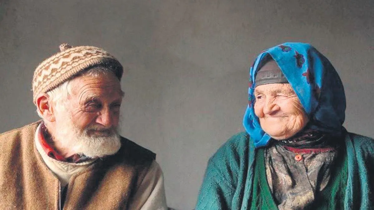 Kadınlar erkeklerden 5.3 yıl daha uzun yaşıyor Kadınlar erkeklerden 5.3 yıl daha uzun yaşıyor