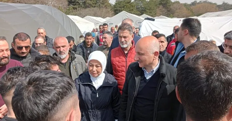 Bakan Karaismailoğlu, Malatya’da depremzedeleri ziyaret etti