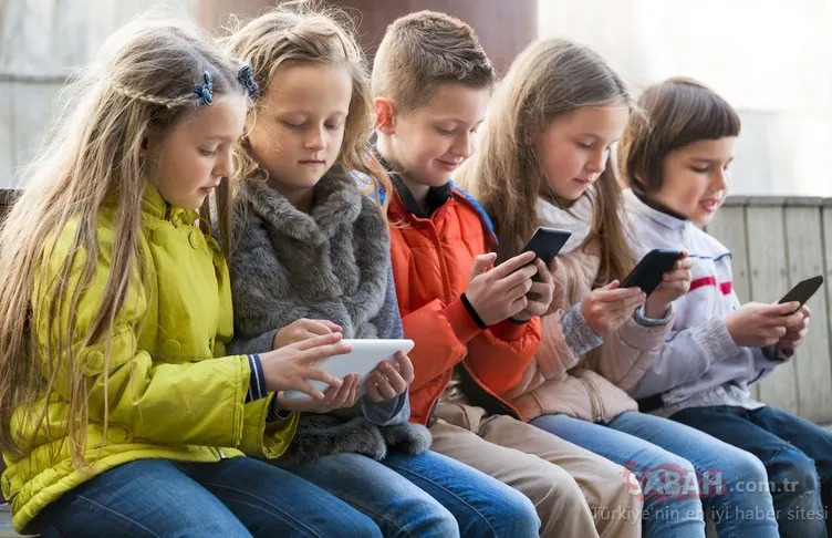 Çocuklarda aşırı internet kullanımının zararları nelerdir?