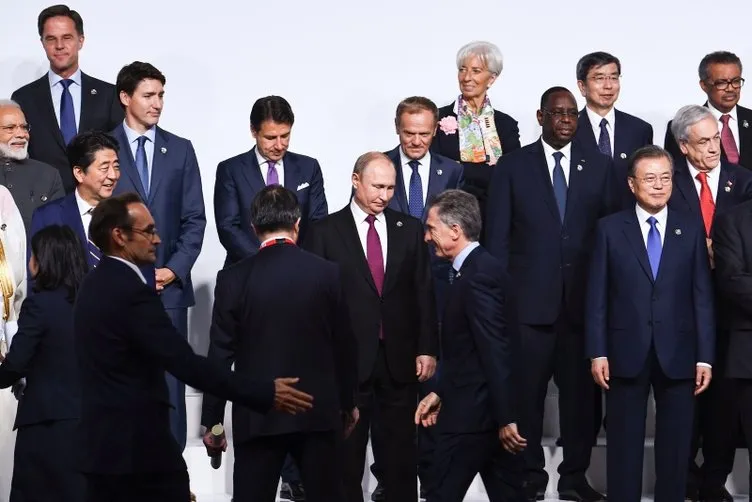 Başkan Erdoğan'ın da katıldığı G-20 aile fotoğrafı ile başladı