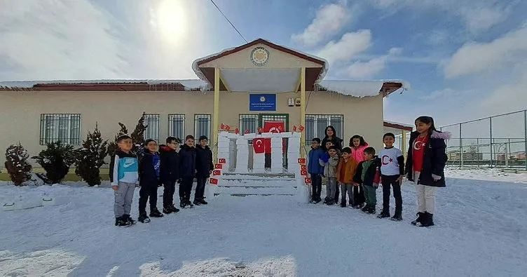 Vanlı öğrencilerin Atatürk sevgisi