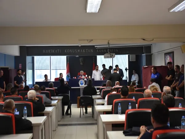 menderes-belediye-baskanvekilligi-secimini-ak-partinin-adayi-asuman-sen-kazandi-1786968615050.jpg