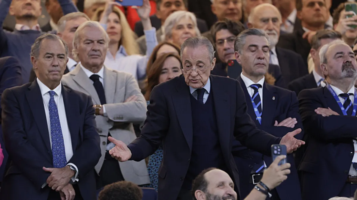 Real Madrid maçında büyük kaos! Mbappe ve Vinicius Junior’a tepki Real Madrid maçında büyük kaos! Mbappe ve Vinicius Junior’a tepki