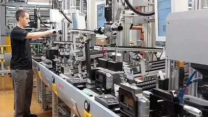 Almanya’da fabrika siparişleri 3 aydır düşüyor