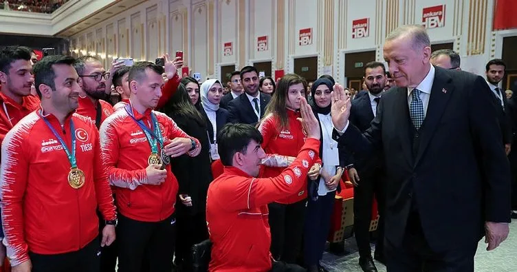 Son dakika | Başkan Erdoğan: Gençleri kucaklayan anlayış ile tuzakları birer birer bozduk!