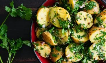 Hem lezzetli hem pratik: Patates salatası tarifi