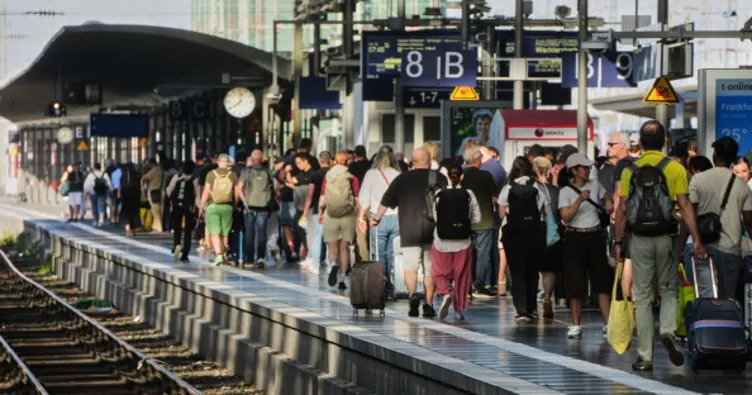Almanya’da tren istasyonlarında alkol tamamen yasaklandı: Yolculuklar daha güvenli hale gelecek