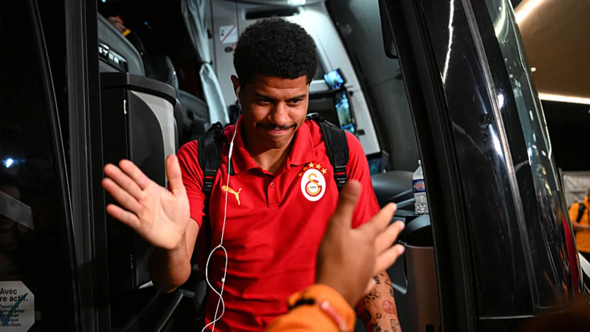 Galatasaray futbol takımı Avusturya'da sezon öncesi kampına başladı.