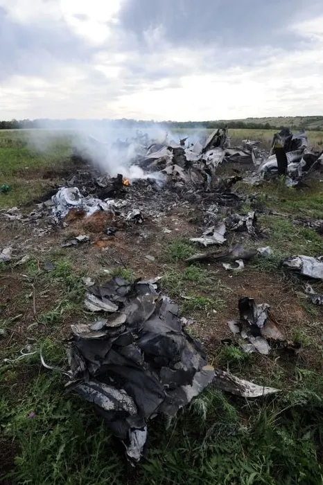 Ukrayna’da askeri uçak düşürüldü