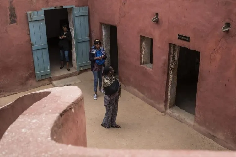 Senegal’de sömürgeciliğin izleri