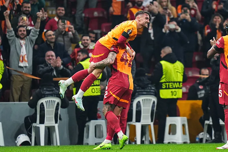 Son dakika haberi: Galatasaray’da Yunus Akgün kararı verildi! Yıldız isim imzayı atıyor...