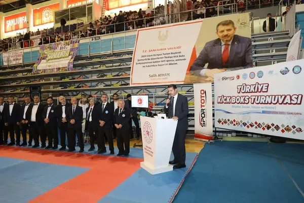 kick-boks-turnuvasi-sanliurfada-basladi-1674488729276.jpeg
