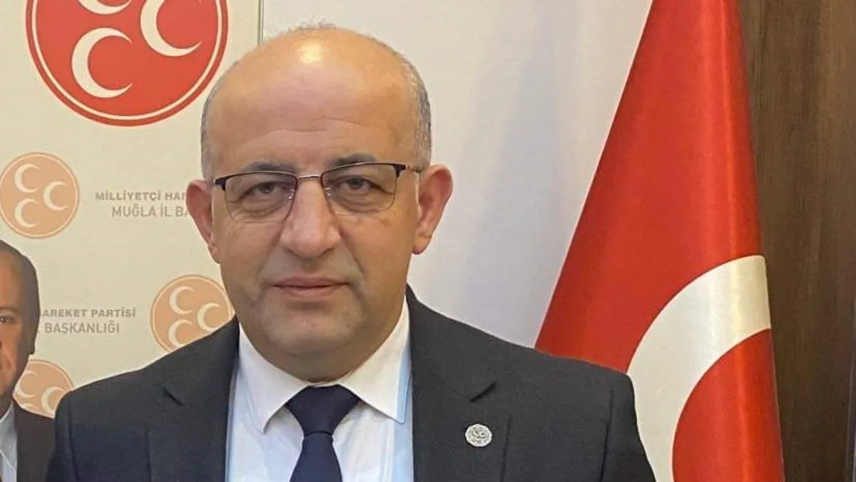 MHP Muğla İl Başkanı Akarfırat, CHP’li belediyeleri topa tuttu: “Millete ait taşınmazları satan kim?”