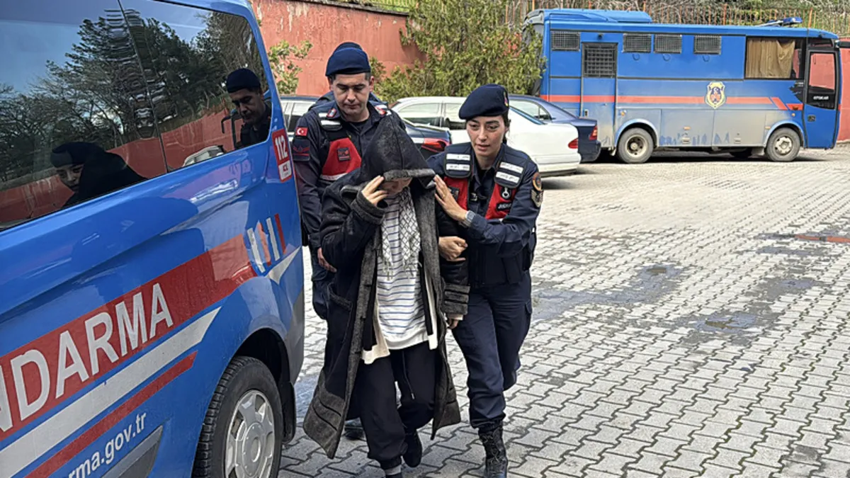 Kocası mezara kendisi hapse girdi! O kadın tutuklandı Kocası mezara kendisi hapse girdi! O kadın tutuklandı
