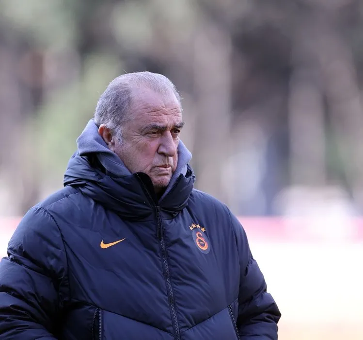 Galatasaray Teknik Direktörü Fatih Terim’den kesik! Kulübeye dönüyor